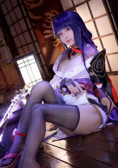 边摸边亲奶边做爽的导演是谁