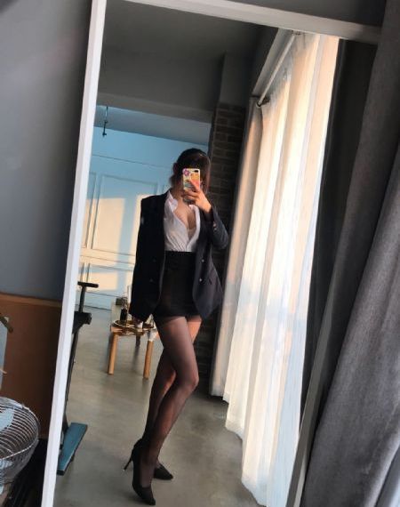 《女员工的滋味》
