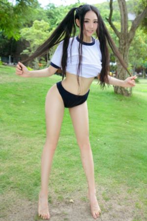 红色比基尼电影