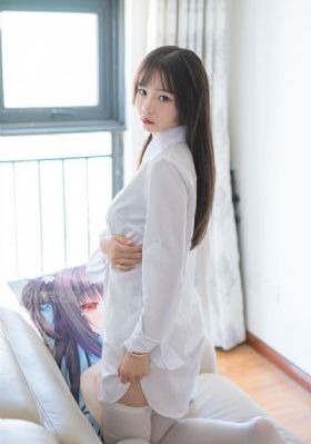 年轻女的老师2中字在线